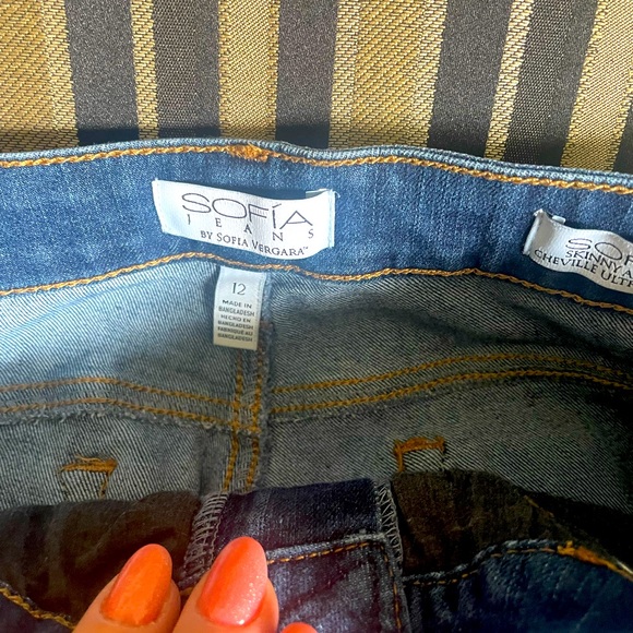 Blue jeans Size 12 SOPHIA VERGARA - Picture 3 of 4